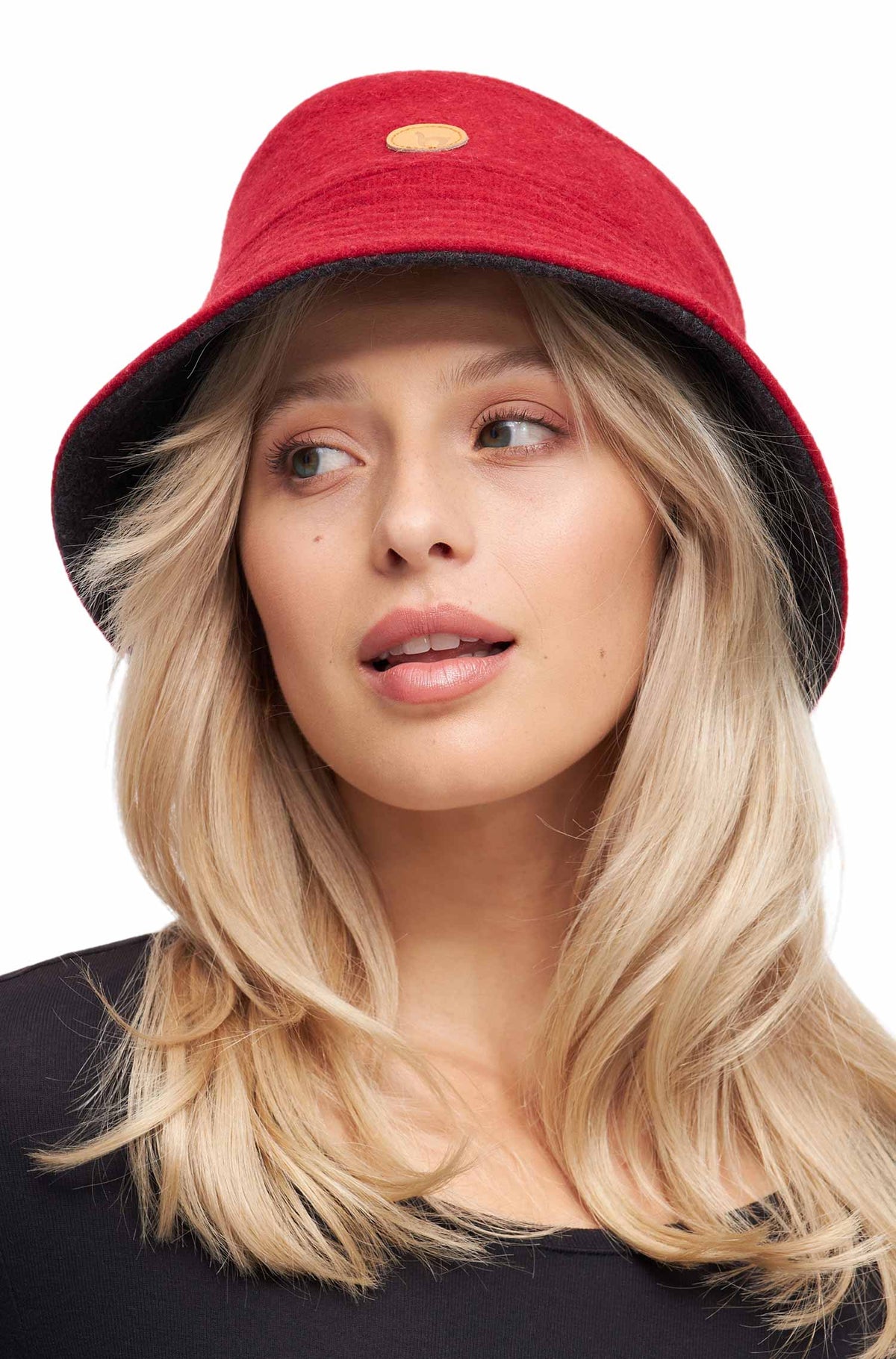 Wendbarer BUCKET HAT aus Baby-Alpaka-Woll-Mix-burgund granit