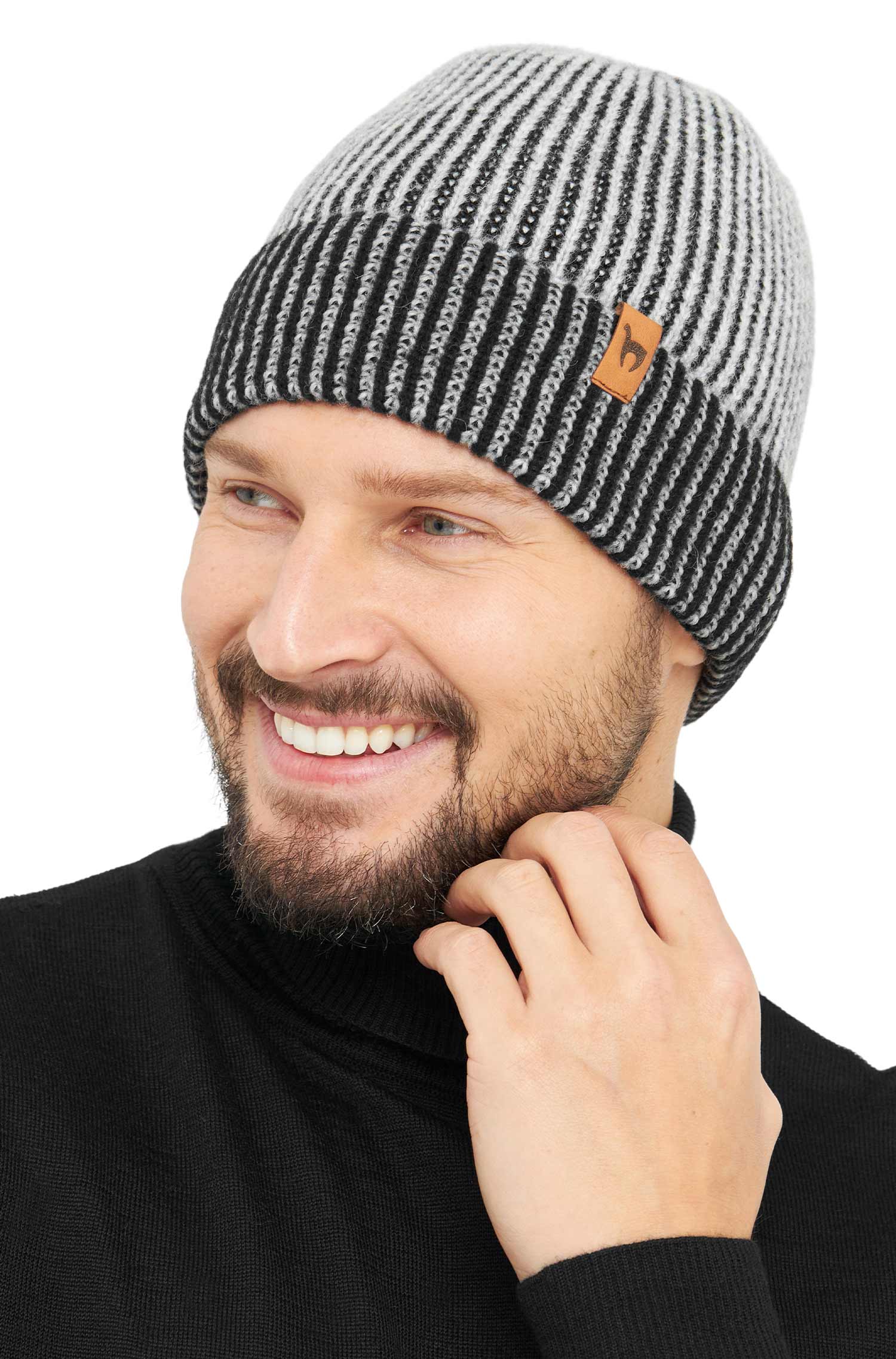 Alpaka Mütze MARINO aus 56% Baby Alpaca & 39% Baumwolle-silber/schwarz