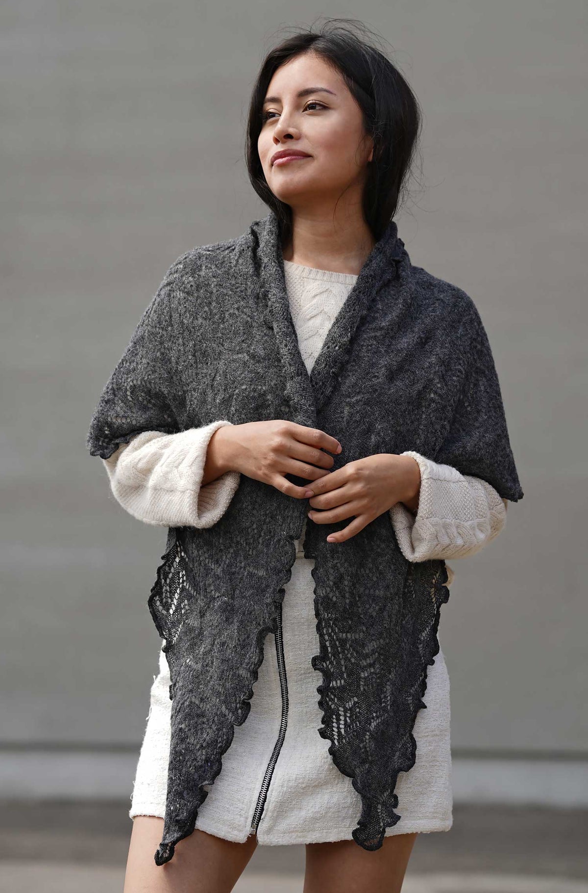 Alpaka Schal HADIA aus 55% Baby Alpaka & 26% Merino-anthrazit