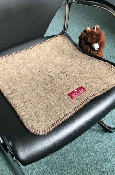 Alpaka Sitzauflage (40 x 40 cm) aus 70% Alpaka & 30% Wolle