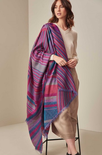 Alpaca shawl UNS made of baby alpaca und silk