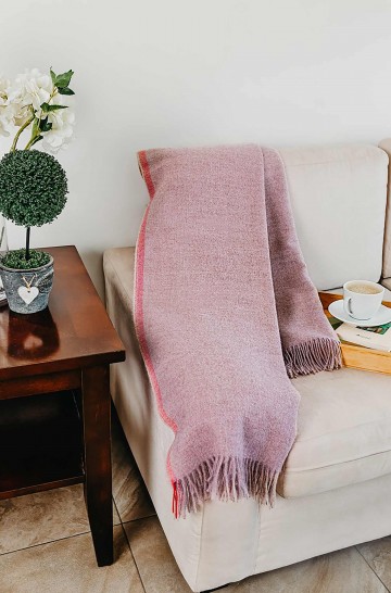 UANACO blanket by KUNA Home & Relax